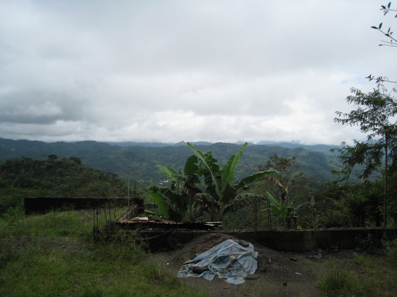 ../Images/Mountainside View.jpg